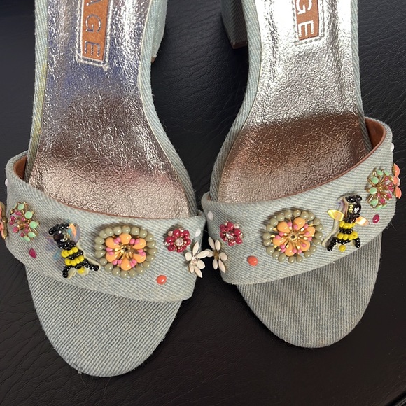 Chunky High Heeled Sandal - Picture 3 of 5